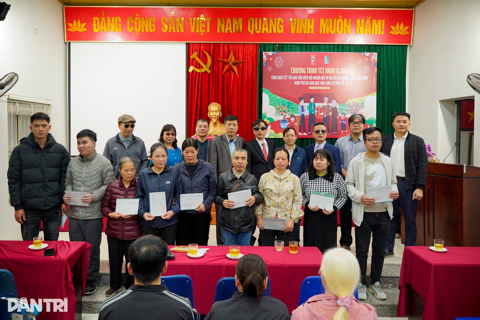 Mang Tết ấm đến với người khiếm thị Hà Nội - 8