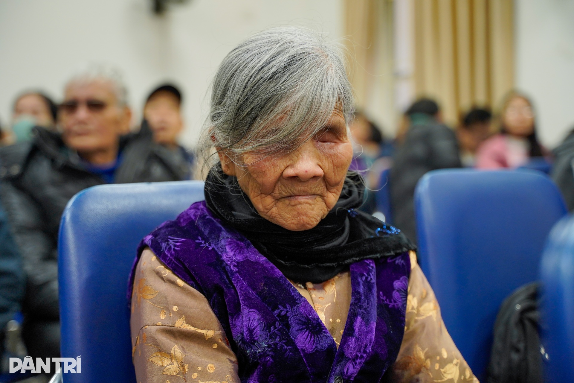 Mang Tết ấm đến với người khiếm thị Hà Nội - 10