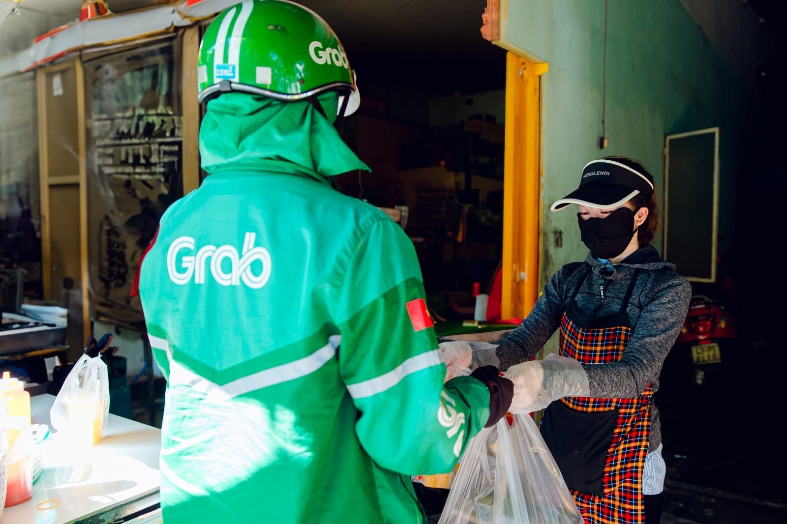 Ngành bận rộn nhất dịp cao điểm tết- Ảnh 3.