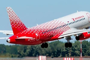 Moscow chuẩn bị sơ tán du khách Nga khỏi Cuba