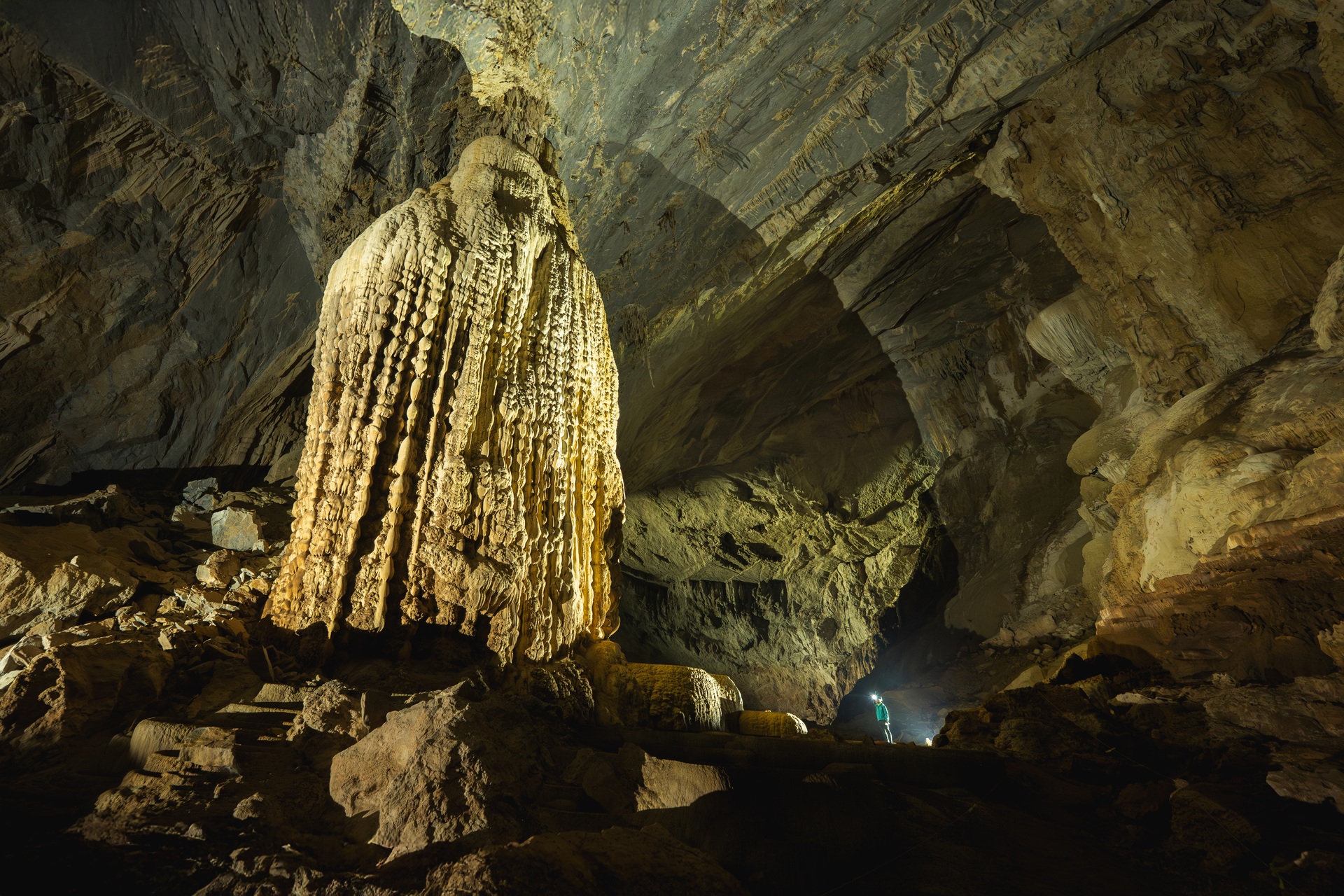 Khám phá một trong những hang động lớn nhất thế giới ở Quảng Trị - 6