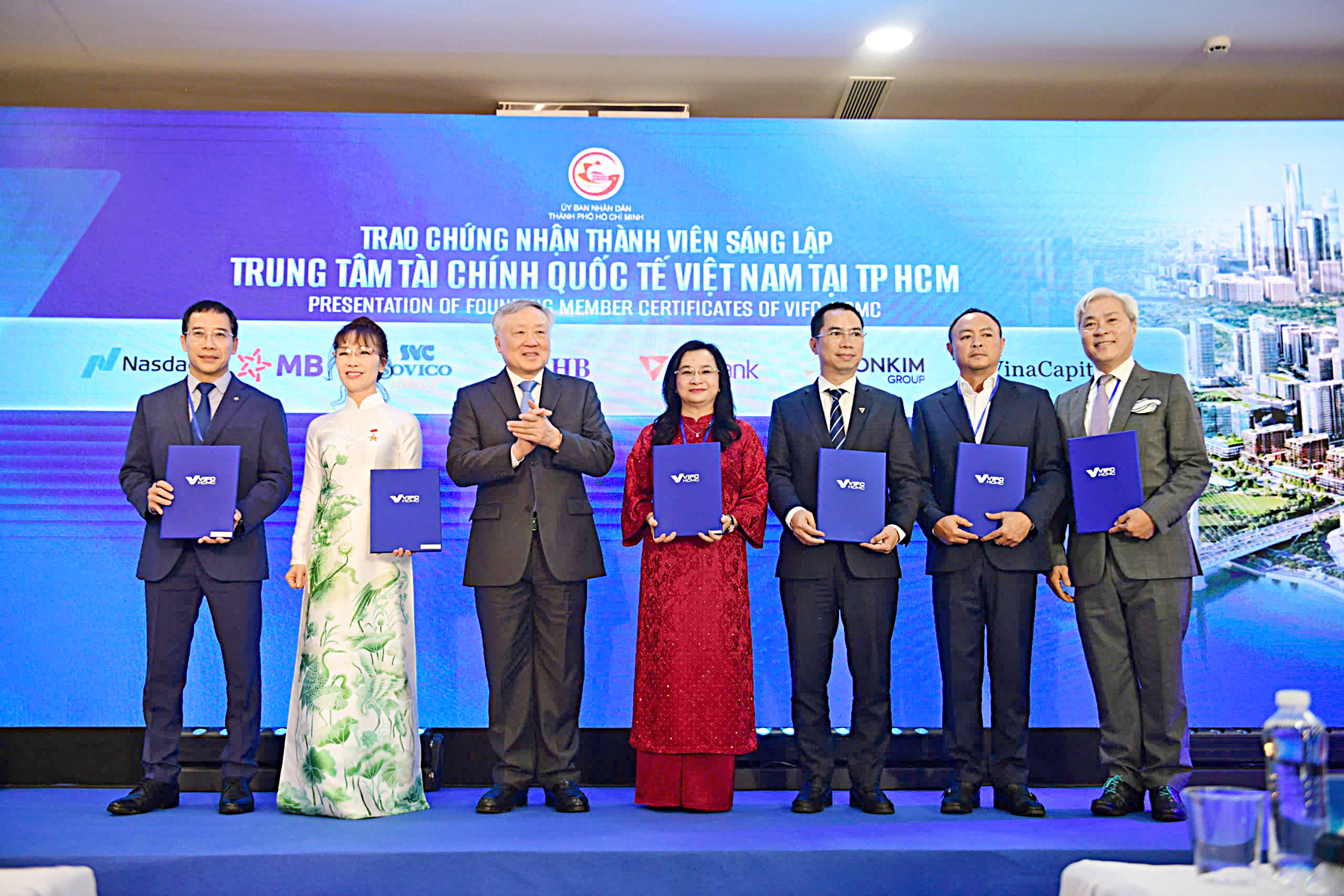 thị trường - Ảnh 2.