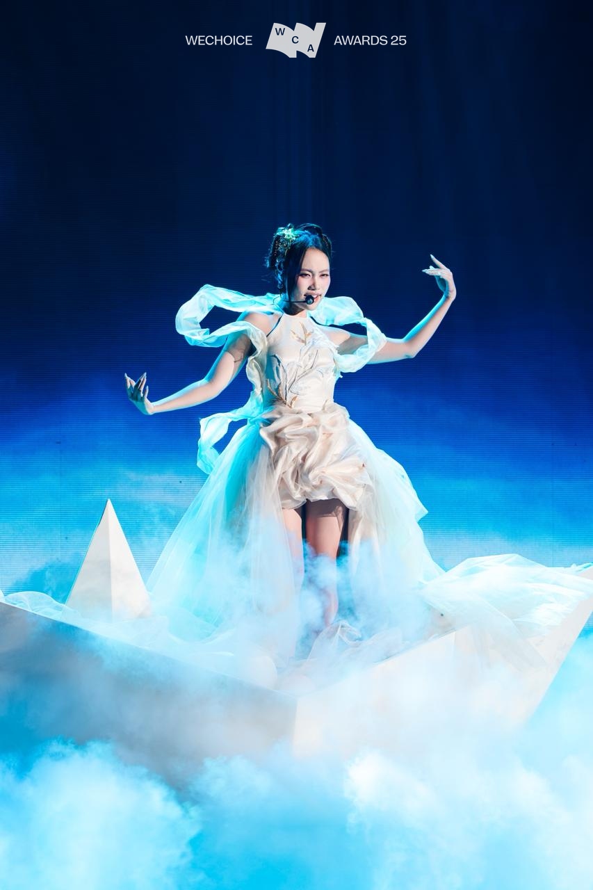 Phương Mỹ Chi nhập vai Tóc Tiên quậy banh MXH, chính chủ phải nhắc nhở 1 điều- Ảnh 9.