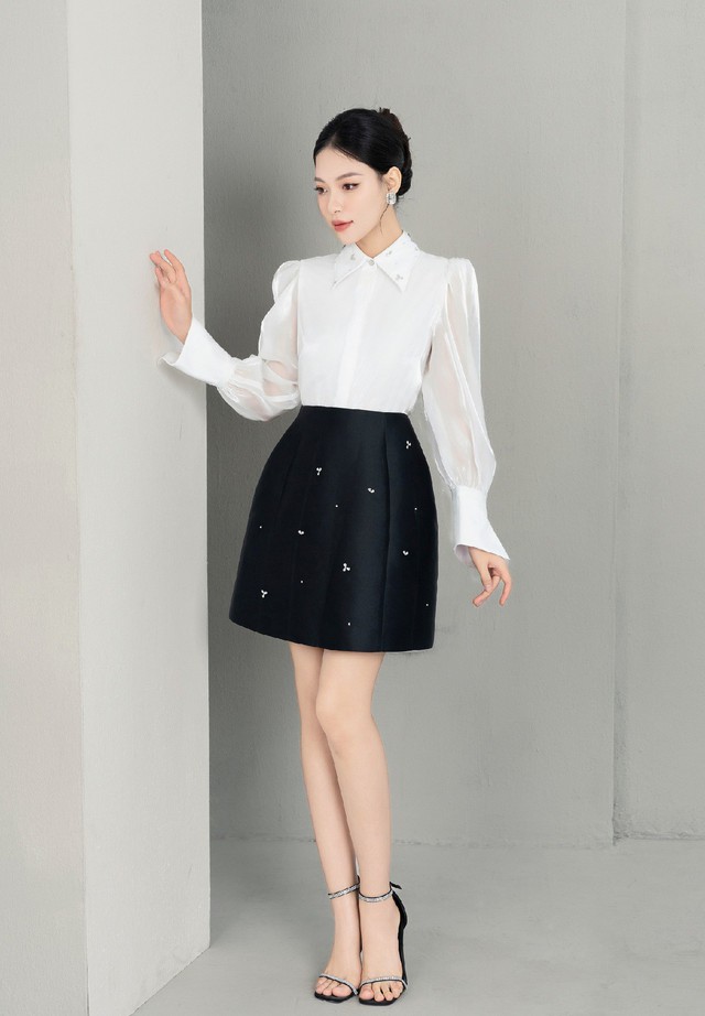 Áo blouse tay bồng sánh đôi váy chữ A đẹp chuẩn quý cô - Ảnh 6.