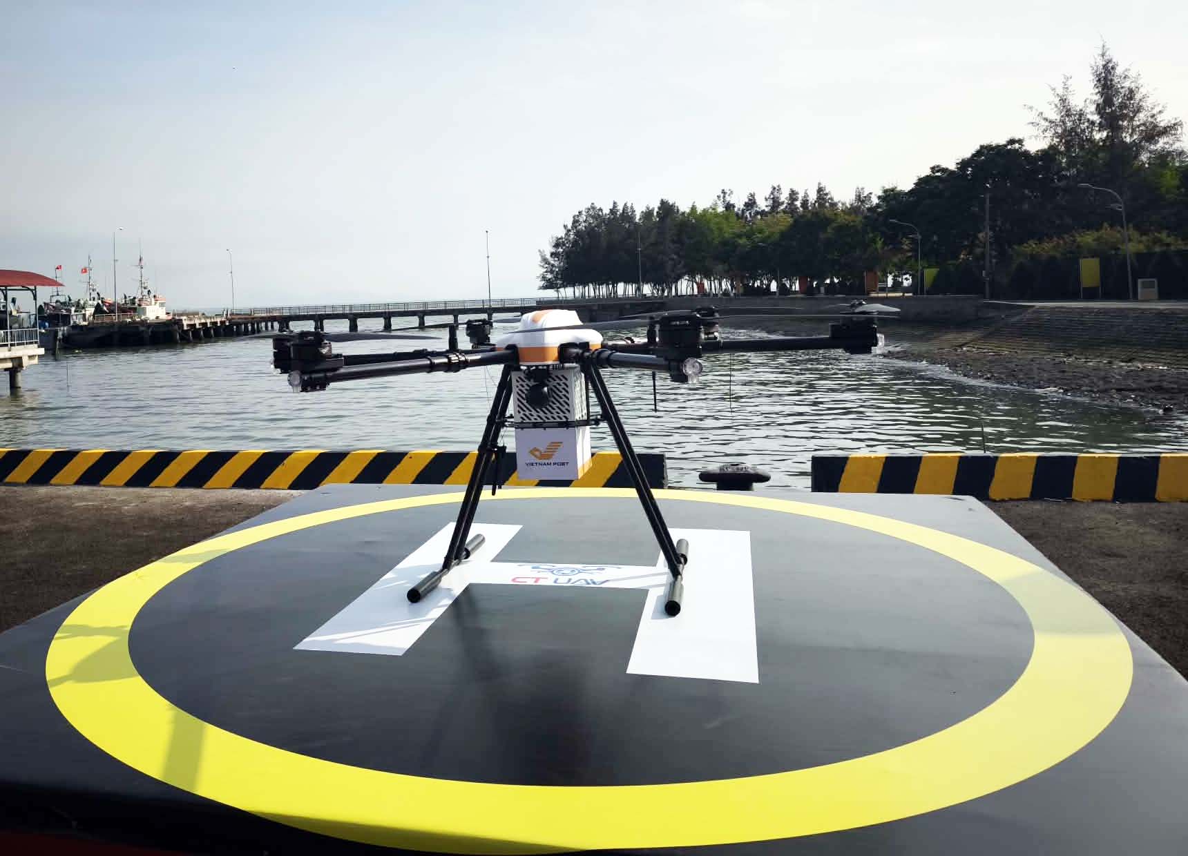 TP.HCM khai trương tuyến bưu chính UAV xuyên biển đầu tiên, nối Cần Giờ - Vũng Tàu - Ảnh 3.