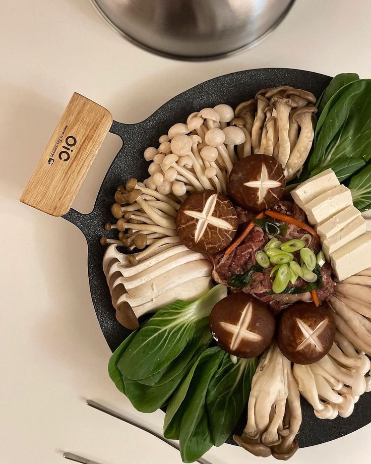 Tết này, áp dụng ngay cách ăn lẩu không tăng cân của đệ nhất mỹ nhân Đài Loan- Ảnh 3.