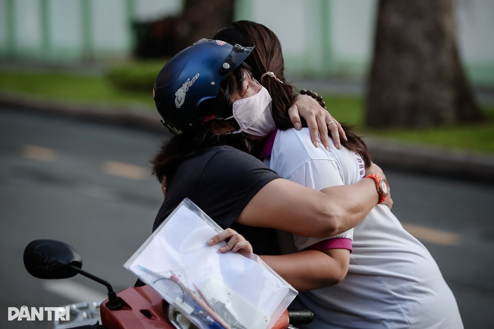 Tuyển sinh đại học 2026: Giới hạn 10 nguyện vọng là làm khó thí sinh? - 9