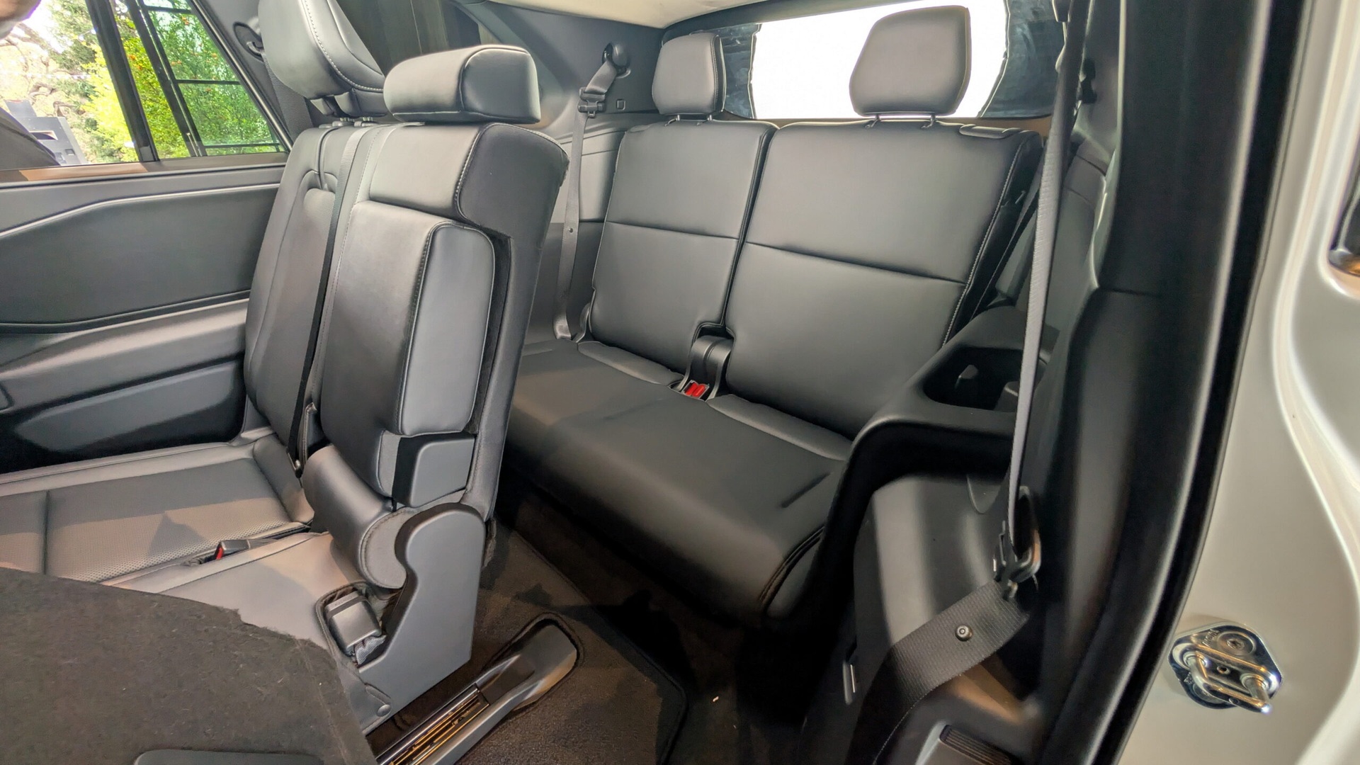 Cận cảnh SUV điện Toyota Highlander, công nghệ vượt xa thời xe xăng - 7