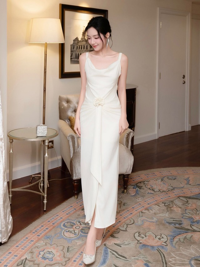 Diện váy lụa đón tết, khi sự sang trọng lên ngôi - Ảnh 5.