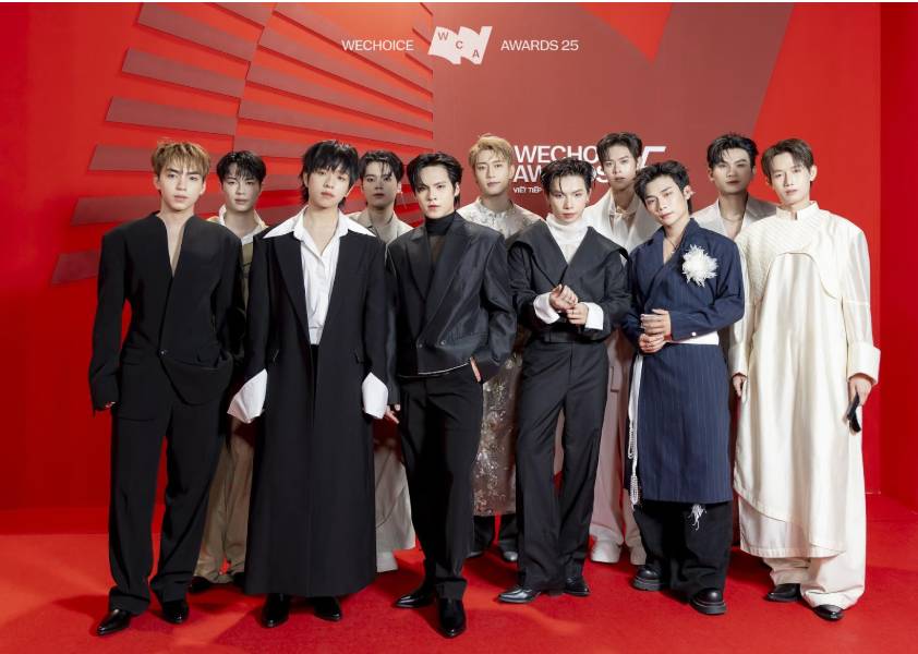 Lần đầu lên thảm đỏ WeChoice của người hùng đời thường: Diện mạo đổi nhưng tinh thần truyền cảm hứng vẫn vẹn nguyên- Ảnh 2.