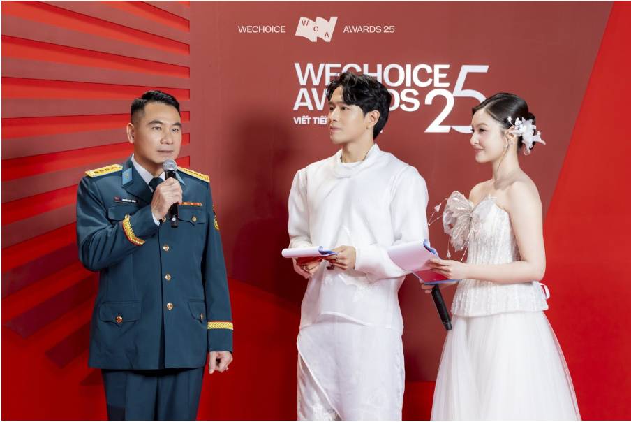 Lần đầu lên thảm đỏ WeChoice của người hùng đời thường: Diện mạo đổi nhưng tinh thần truyền cảm hứng vẫn vẹn nguyên- Ảnh 5.