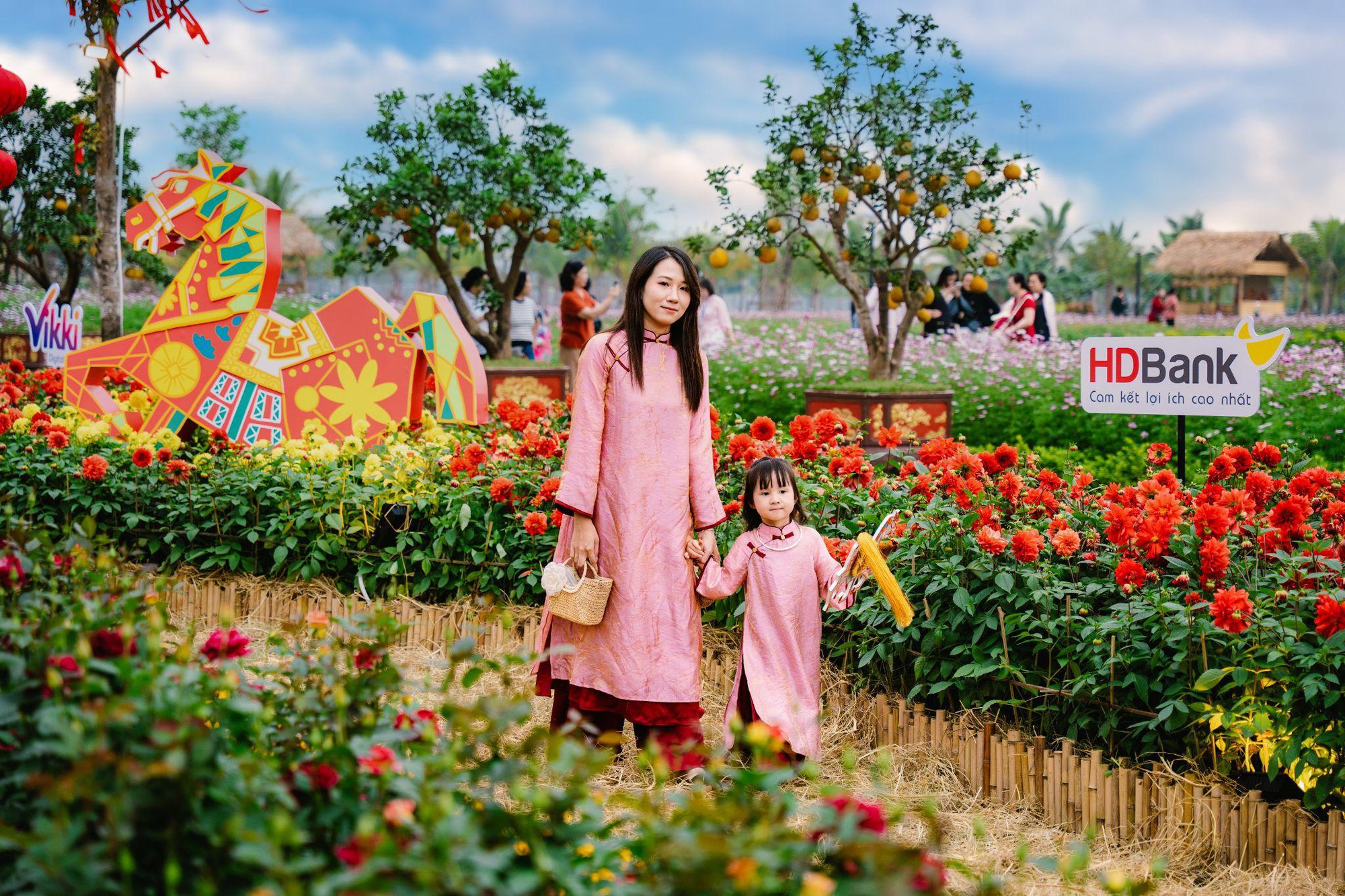 Giải mã Đường hoa Home Hanoi Xuan 2026: Tọa độ du xuân mới đang được giới trẻ Hà Nội rủ nhau check-in- Ảnh 7.