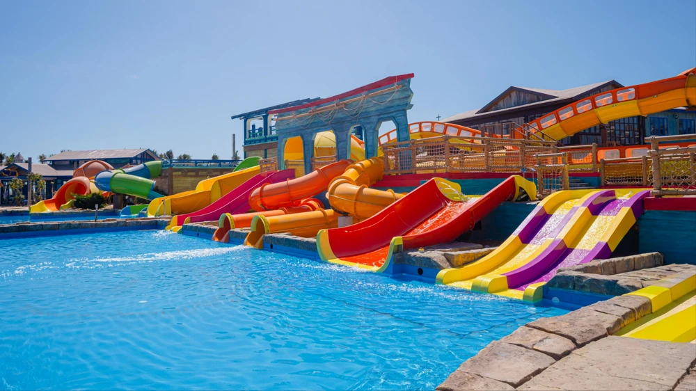 Công viên nước Sun World Vũng Tàu Aqua Adventure sở hữu các trò chơi độc đáo lần đầu tiên có tại Việt Nam. Ốc đảo phiêu lưu (Adventure Oasis).jpg