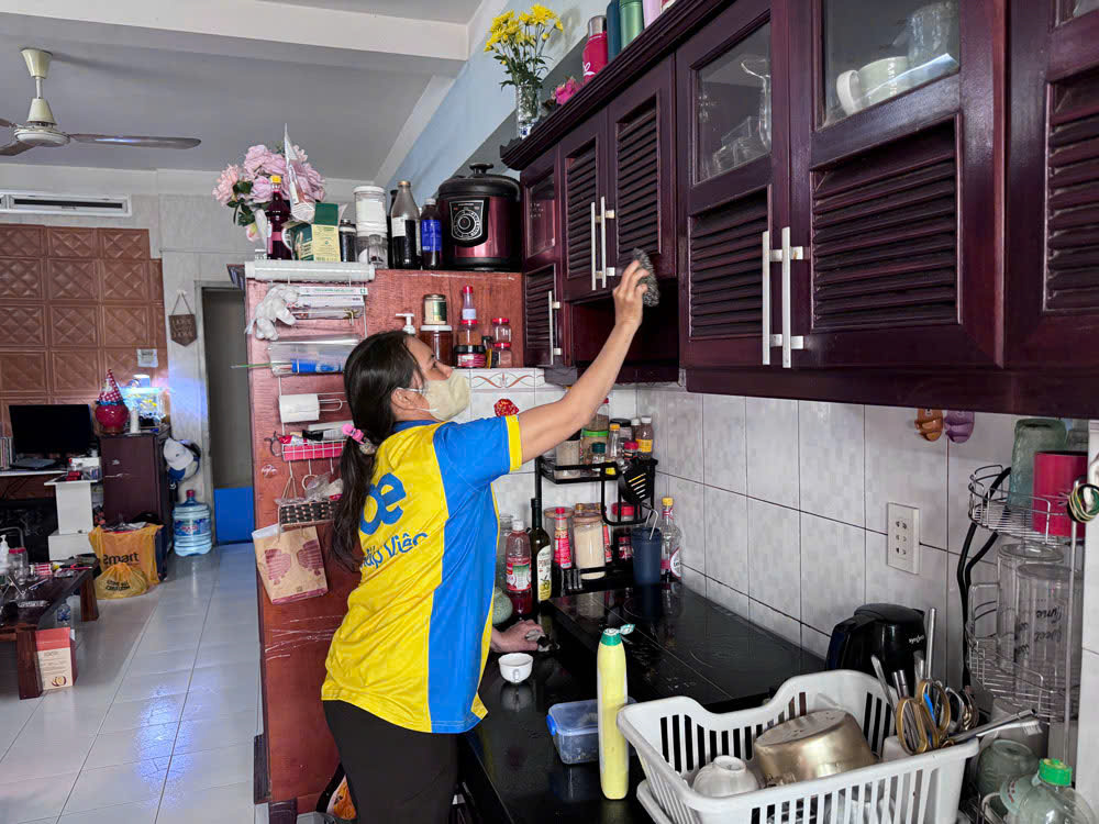 Dịch vụ giúp việc dọn nhà tăng vọt dịp tết 2026 tại TP . HCM - Ảnh 2.