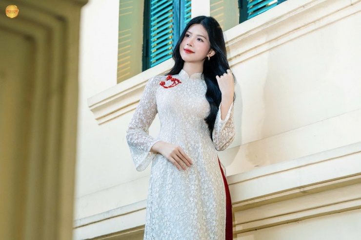 Á hậu Châu Anh: 'Tôi dám bước ra khỏi vùng an toàn' - 6