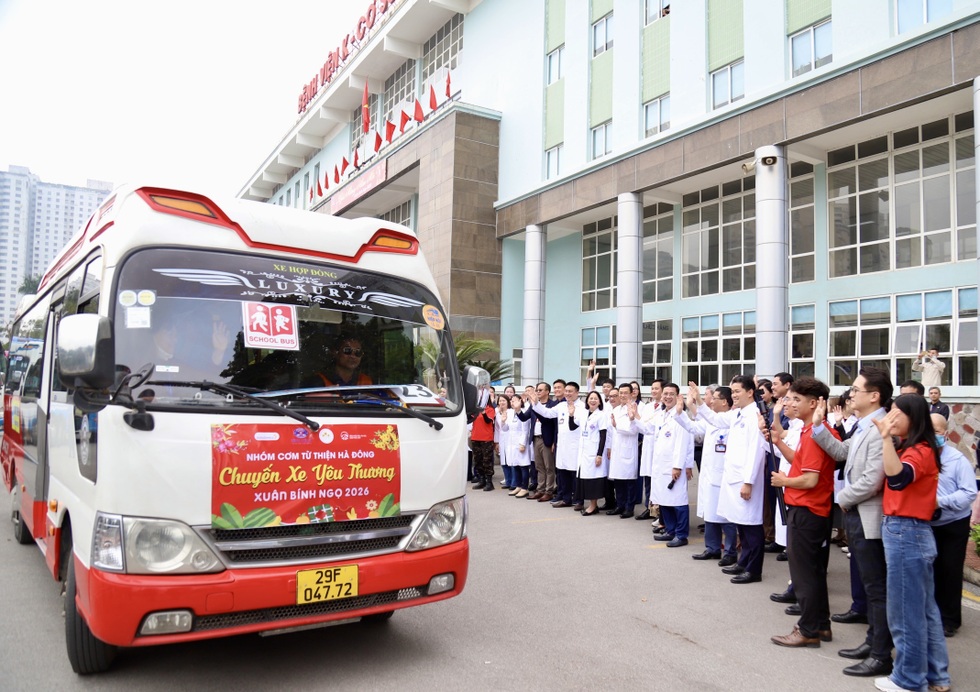 Bệnh nhân ấm lòng vì điều tốt đẹp từ bữa cơm tất niên, chuyến xe 0 đồng - 8