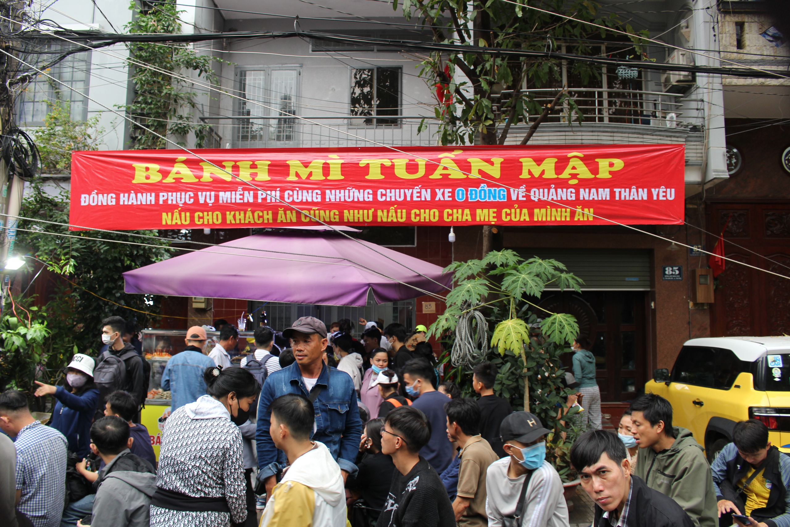 Điều đặc biệt về chuyến xe nghĩa tình ‘bao’ từ A đến Z   - Ảnh 2.