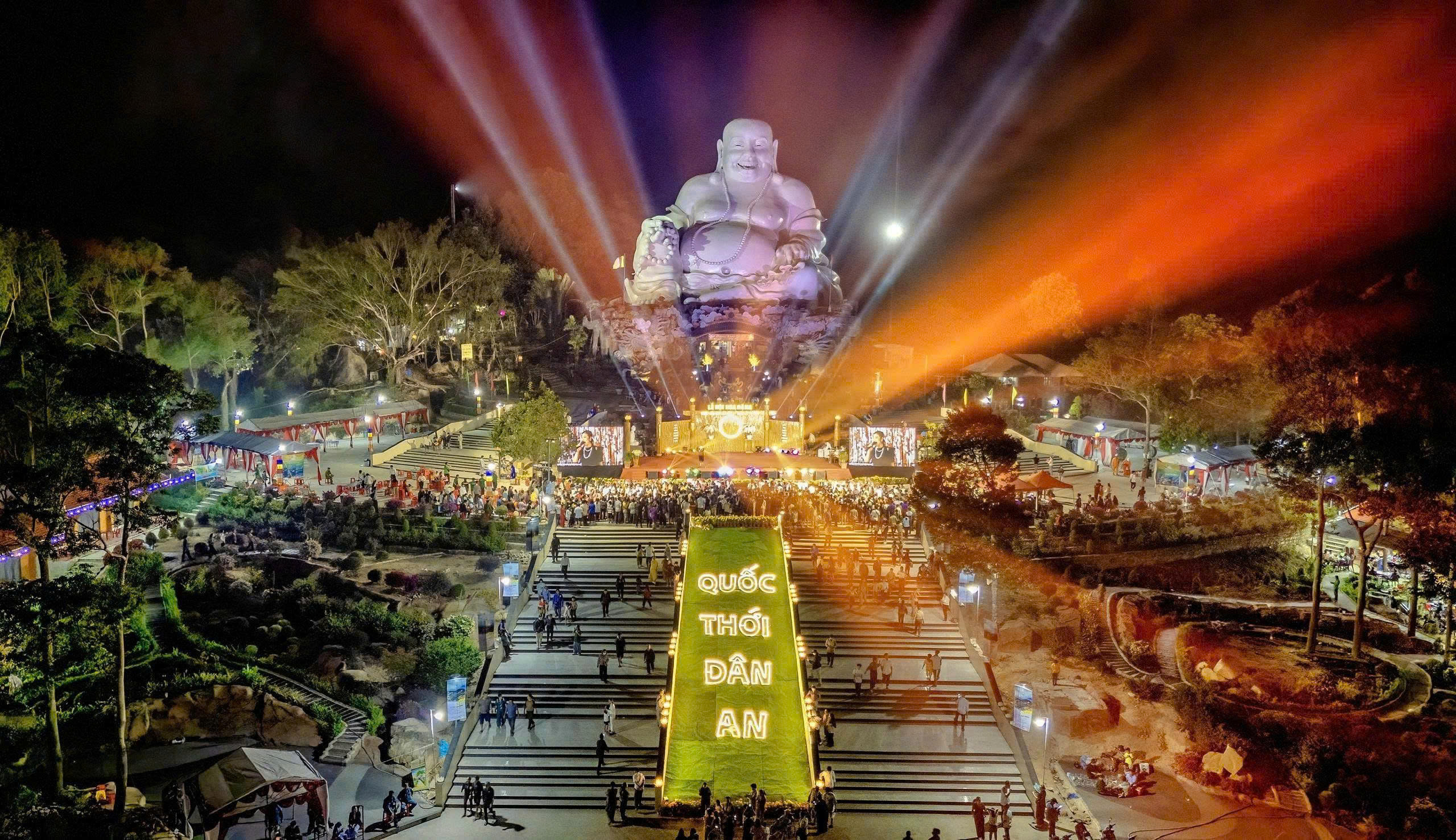 SÔI ĐỘNG MÙA LỄ HỘI (*): Phong phú điểm vui xuân - Ảnh 2.