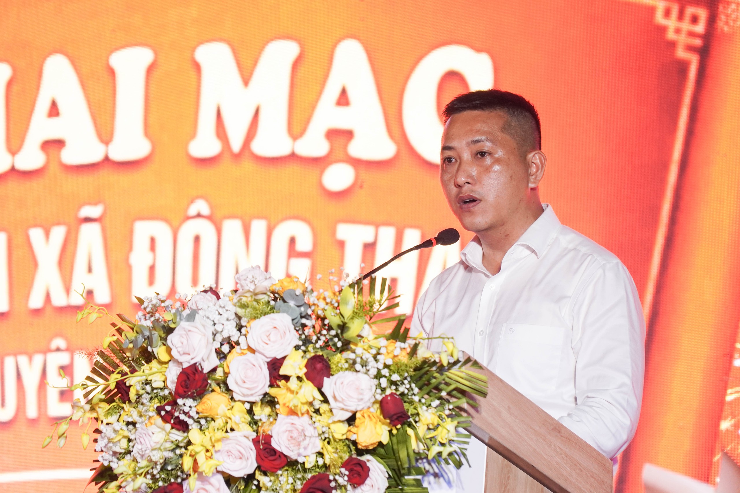 Xã có dân số đông thứ 10 cả nước rộn ràng khai mạc Hội hoa xuân - Ảnh 7.