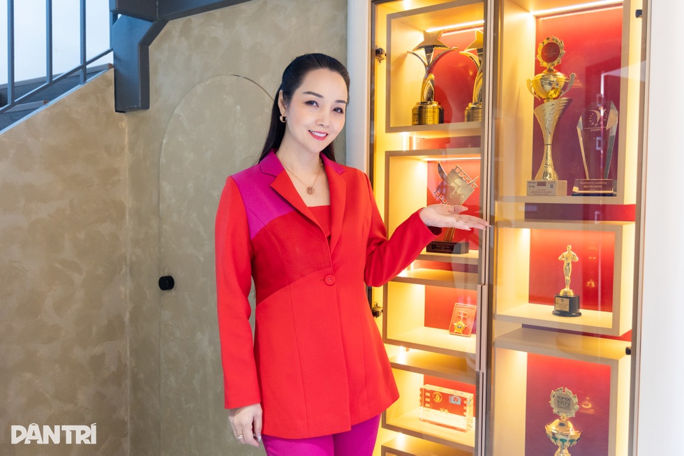 Cô Trúc Mai Thu Huyền tuổi U50: Chồng tôi chưa bao giờ biết ghen - 8