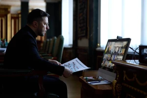 Ông Zelensky tính phương án từ bỏ một phần Donestk 