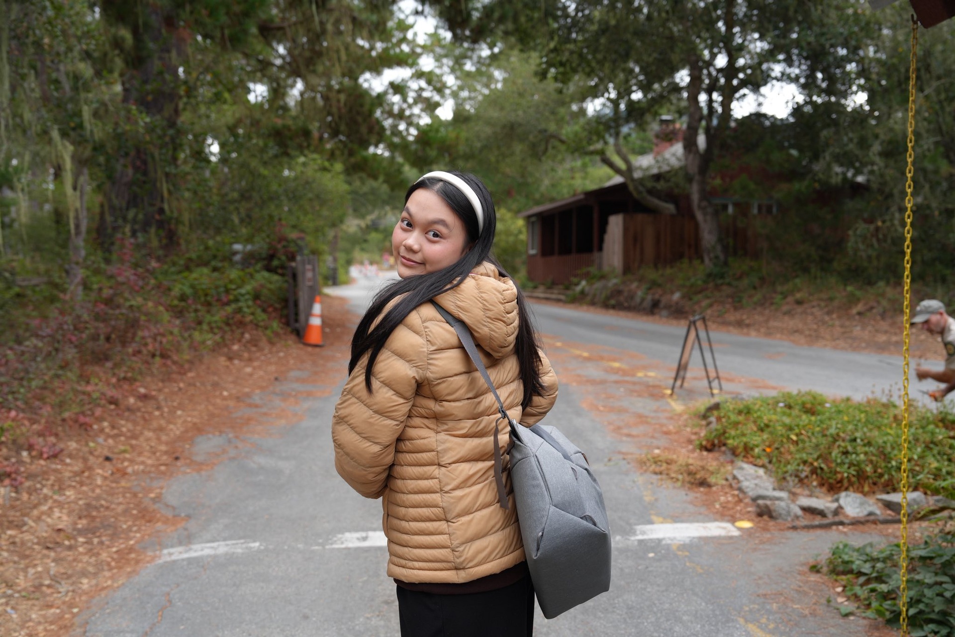 Có MV 650 triệu view nhưng không thu được tiền, bé Bào Ngư tuổi 18 ra sao? - 6