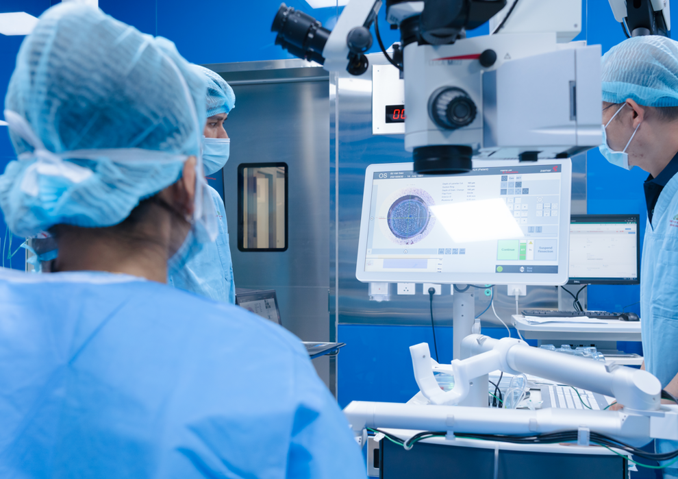 Nhãn khoa Việt Nam ghi dấu bước tiến mới với ghép mạc bằng laser - 4