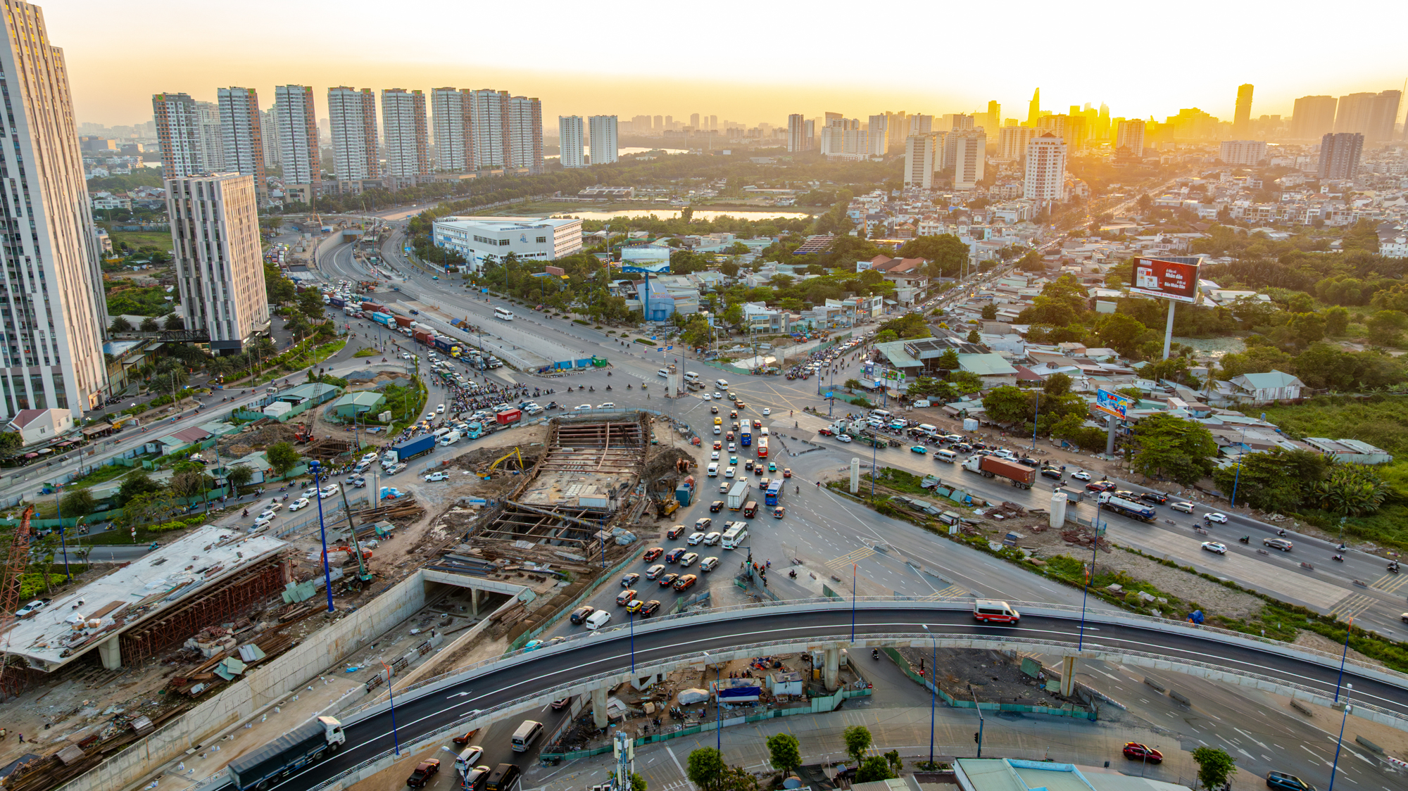 Toàn cảnh nút giao có 2 hầm, 3 tầng, 8 cầu, trị giá 3.400 tỷ đồng ở TP.HCM- Ảnh 10. Toàn cảnh nút giao có 2 hầm, 3 tầng, 8 cầu, trị giá 3.400 tỷ đồng ở TP.HCM- Ảnh 10.