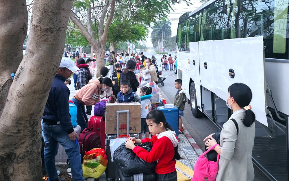 Chuyến xe Công đoàn 7.jpg