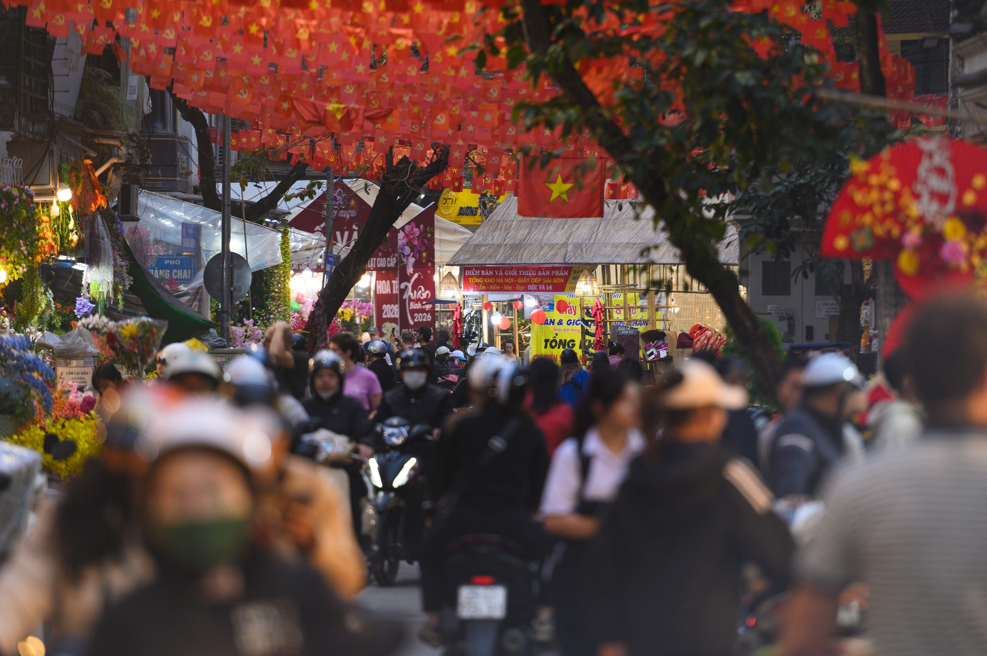 26 Tết rồi, ra mà xem Hà Nội đã cỡ này!- Ảnh 11.