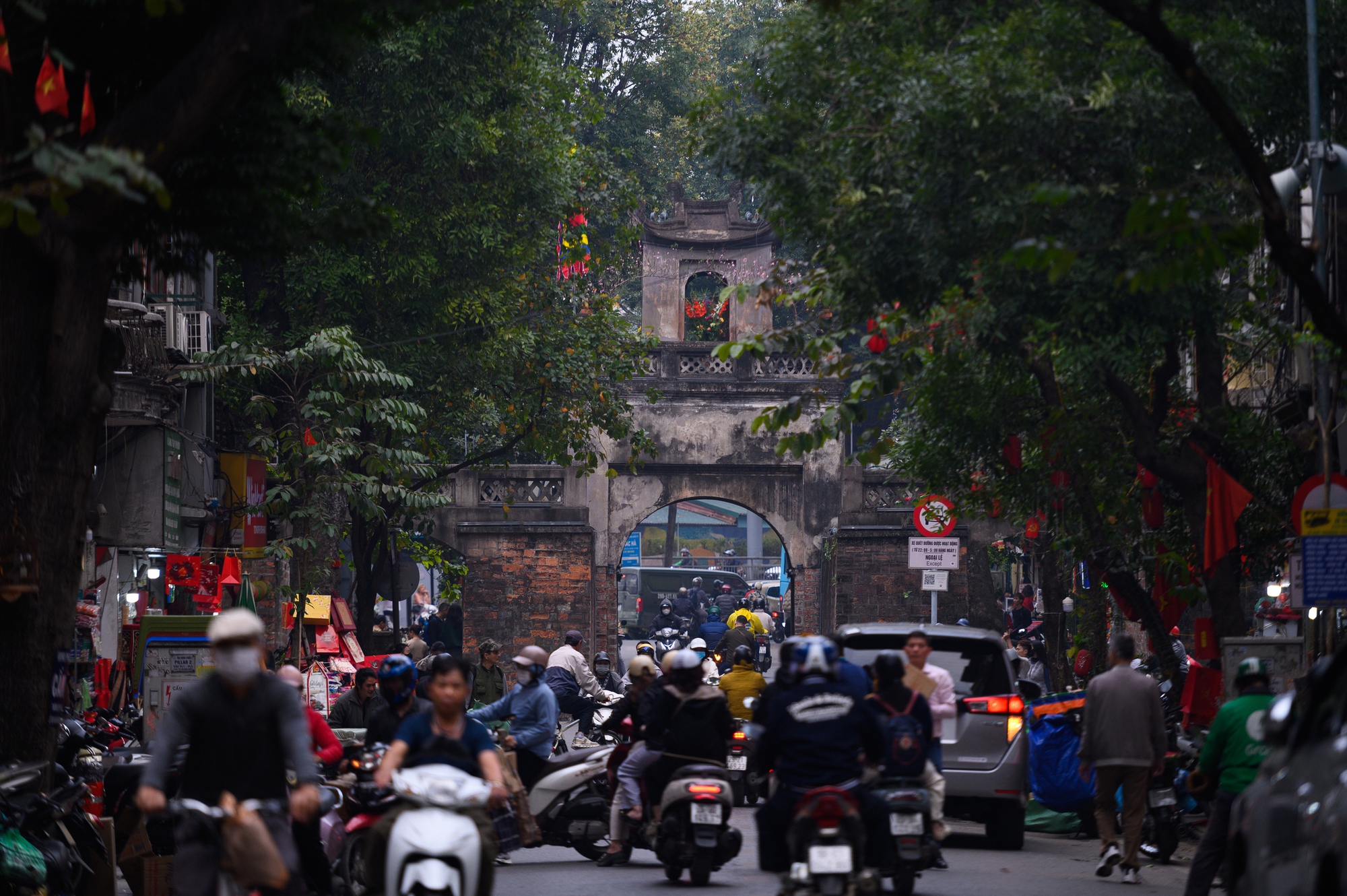 26 Tết rồi, ra mà xem Hà Nội đã cỡ này!- Ảnh 13.