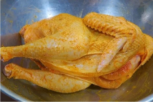 1 món ăn 'siêu hot' dịp Tết bác sĩ khuyến cáo có thể khiến huyết áp cao vút nếu lạm dụng - 3