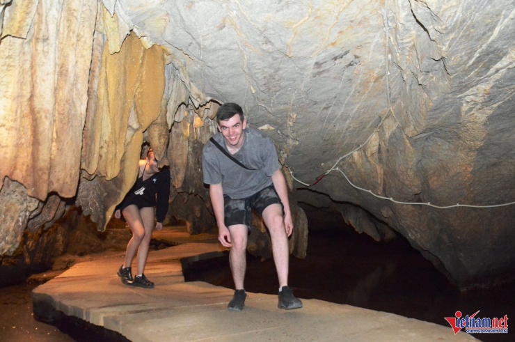 Du khách đánh giá động Tiên Cá như một viên ngọc quý được thiên nhiên ban tặng 