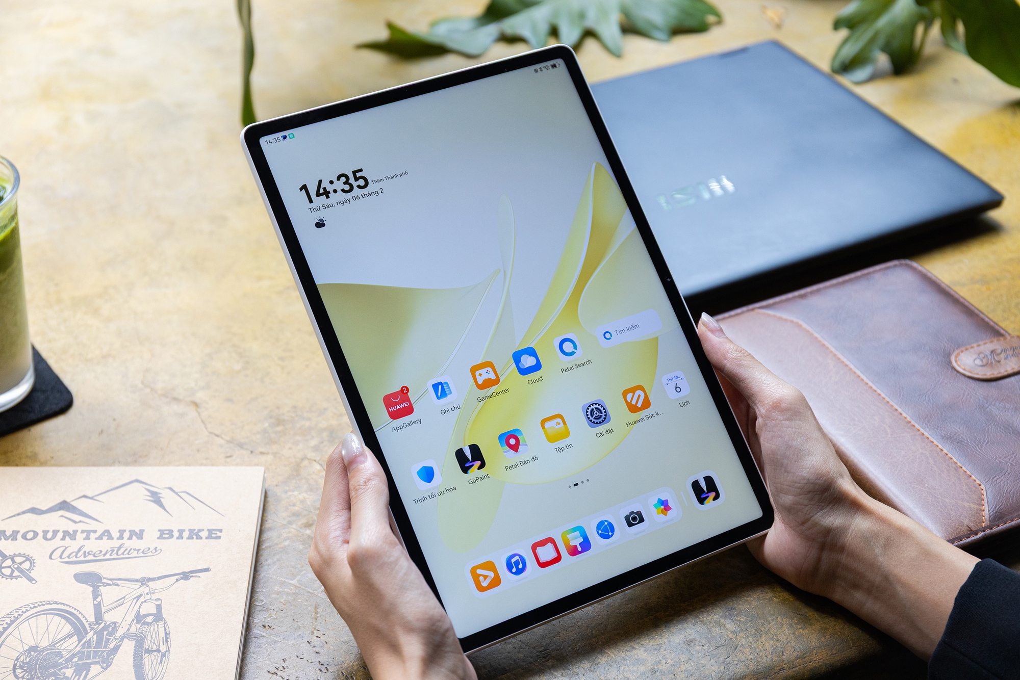 HUAWEI MatePad 12 X: Tablet định nghĩa lại khái niệm làm việc và sáng tạo, xứng danh trợ lý năng suất hàng đầu- Ảnh 4. HUAWEI MatePad 12 X: Tablet định nghĩa lại khái niệm làm việc và sáng tạo, xứng danh trợ lý năng suất hàng đầu- Ảnh 4.