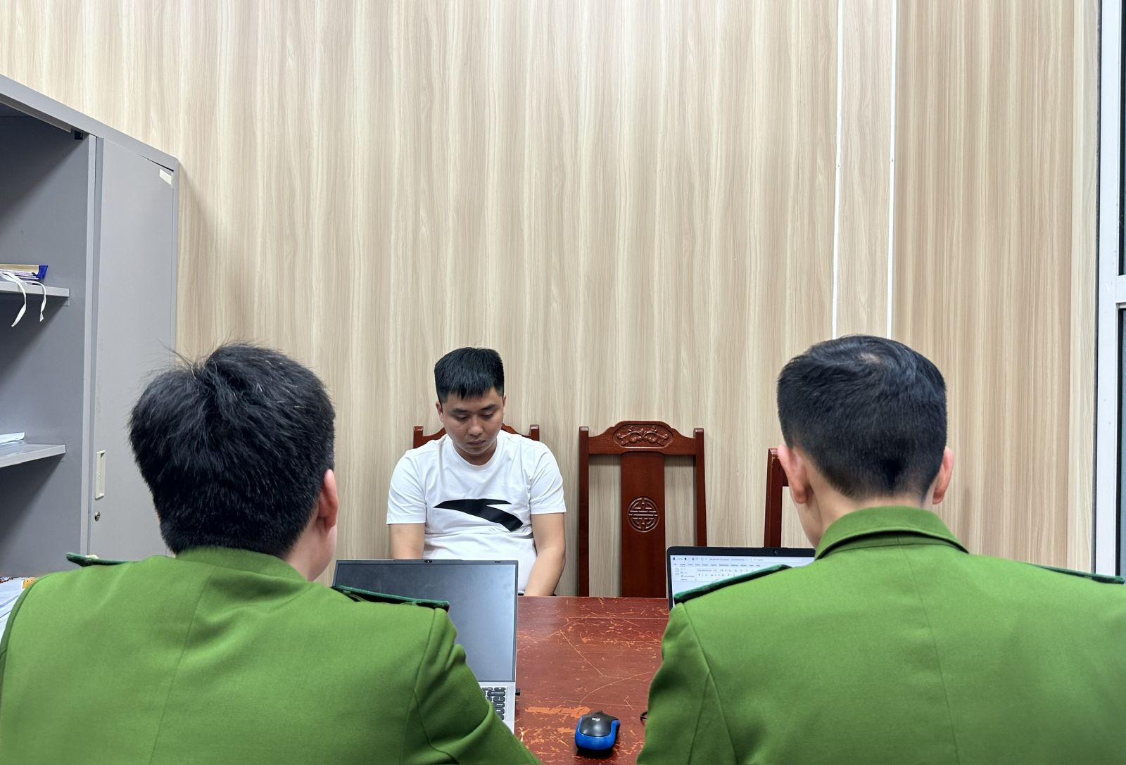 Phát hiện 2 cá thể hổ cấp đông trong hầm một ngôi nhà ở Thanh Hóa: Bí mật sau cánh cửa sắt khiến nhiều người rùng mình- Ảnh 4.