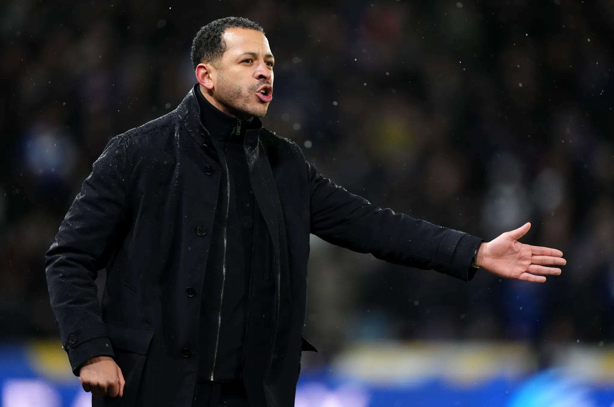 Chelsea bỏ lỡ 2 pha bóng “khó tin nhất mùa” - Ảnh 4.