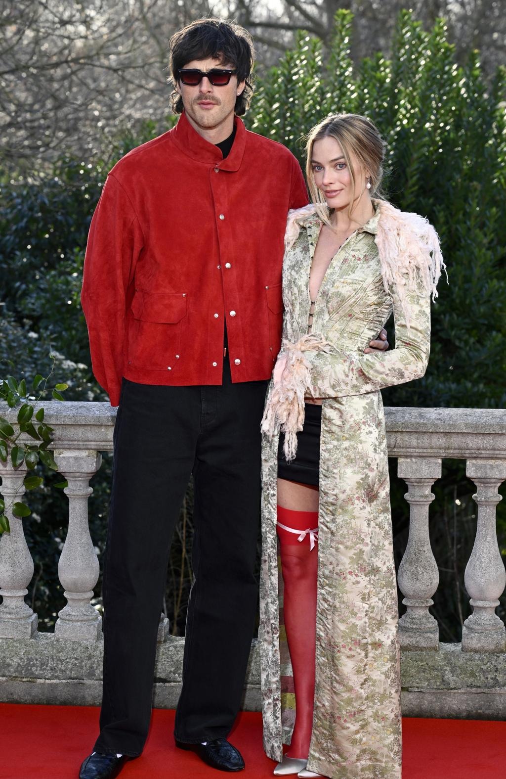 Cặp đôi đẹp nhất thế giới hiện tại: Lên đồ đồng điệu như fashion show, Cặp đôi đẹp nhất thế giới hiện tại: Lên đồ đồng điệu như fashion show,