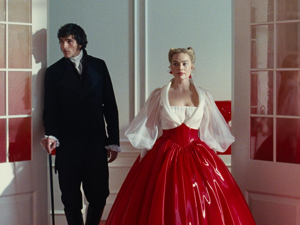 Cặp đôi đẹp nhất thế giới hiện tại: Lên đồ đồng điệu như fashion show, Cặp đôi đẹp nhất thế giới hiện tại: Lên đồ đồng điệu như fashion show,