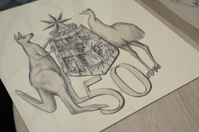 Bản phác thảo gốc của Stuart Devlin cho đồng 50 xu. Ảnh: ABC News