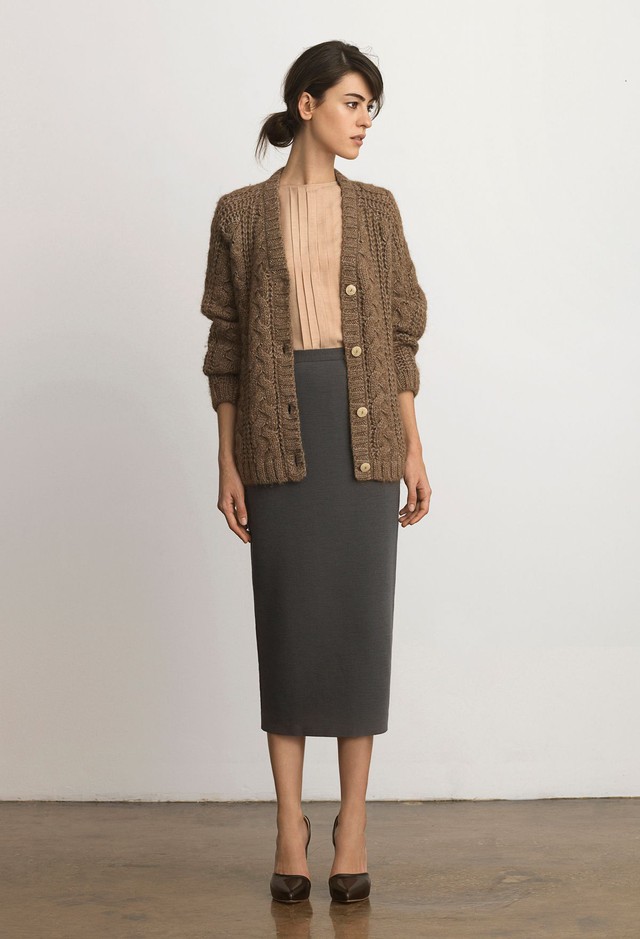 Diện áo cardigan theo phong cách tối giản cho những ngày đầu năm 2026 - Ảnh 5.