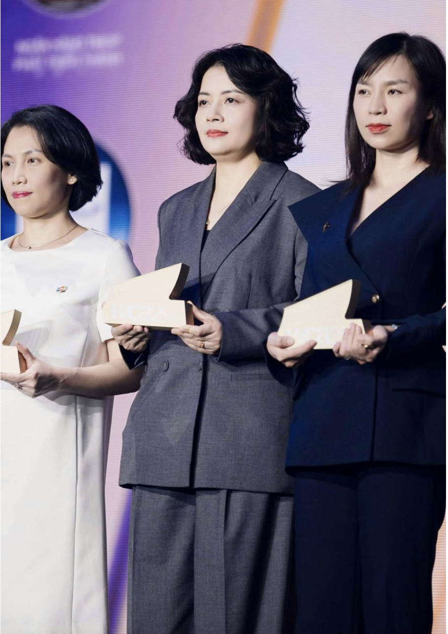 Vươn tầm, tử tế và bền vững: Doanh nghiệp cùng viết tiếp câu chuyện Việt Nam tại Gala WeChoice Awards 2025- Ảnh 3. Vươn tầm, tử tế và bền vững: Doanh nghiệp cùng viết tiếp câu chuyện Việt Nam tại Gala WeChoice Awards 2025- Ảnh 3.