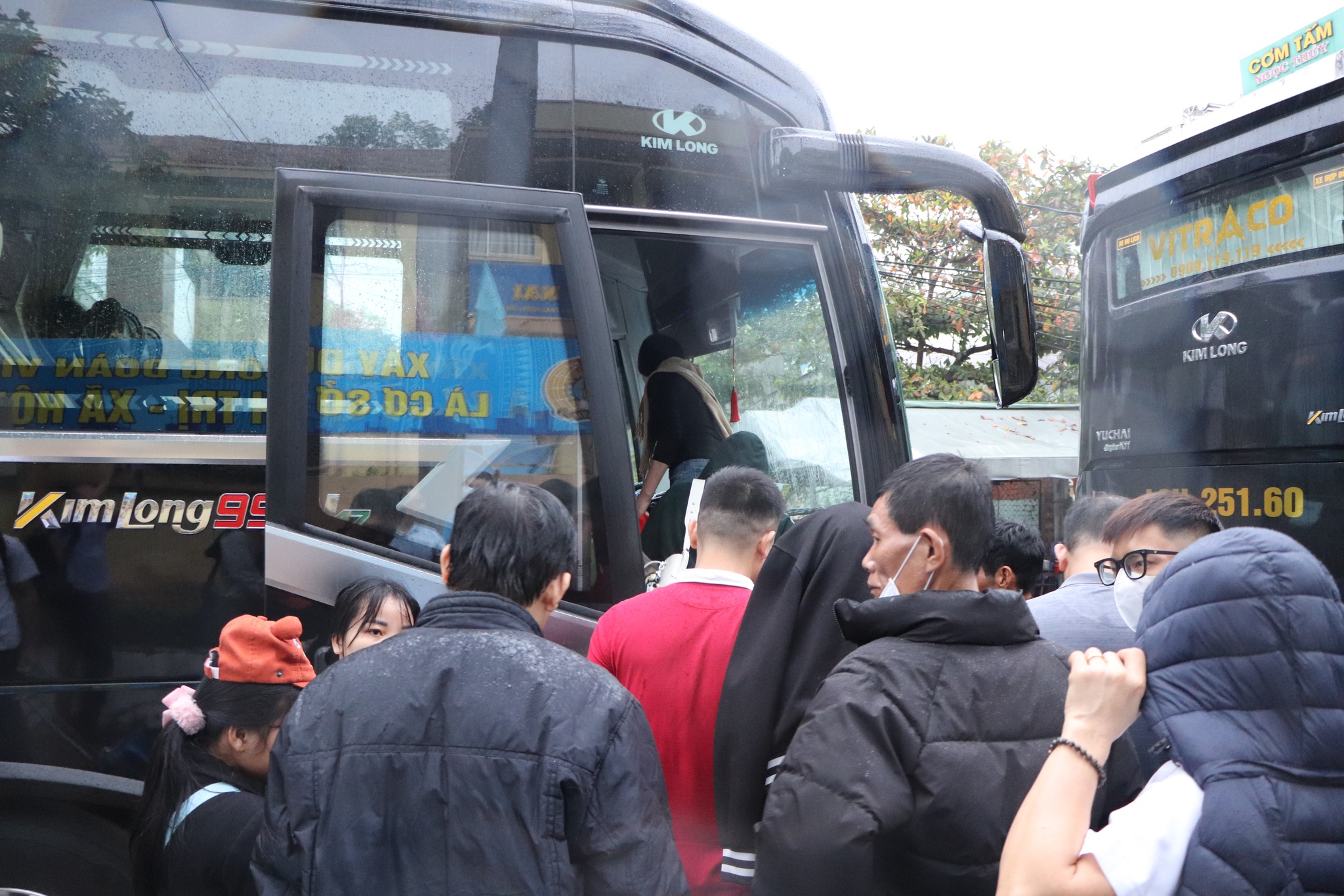 Xúc động chuyến tàu, xe Xuân chở công nhân Đồng Nai về quê - Ảnh 5.