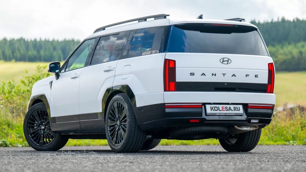 Hyundai thiết kế lại đuôi xe Santa Fe - 3