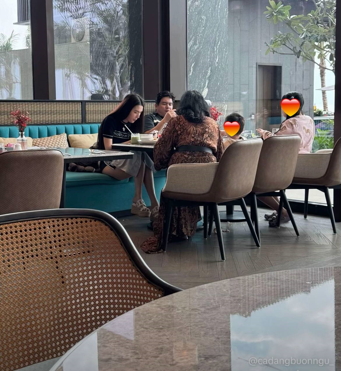 Ngọc Loan công khai ảnh bên bác sĩ Chiêm Quốc Thái- Ảnh 4. Ngọc Loan công khai ảnh bên bác sĩ Chiêm Quốc Thái- Ảnh 4.