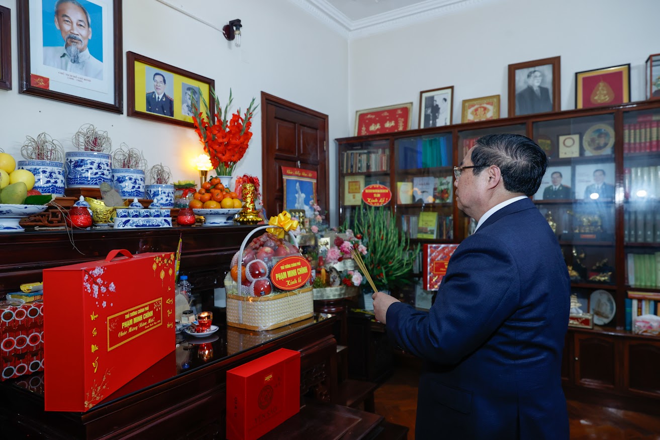 Thủ tướng chúc Tết gia đình các nguyên lãnh đạo Đảng , Nhà nước năm 2026 - Ảnh 10. Thủ tướng chúc Tết gia đình các nguyên lãnh đạo Đảng , Nhà nước năm 2026 - Ảnh 10.