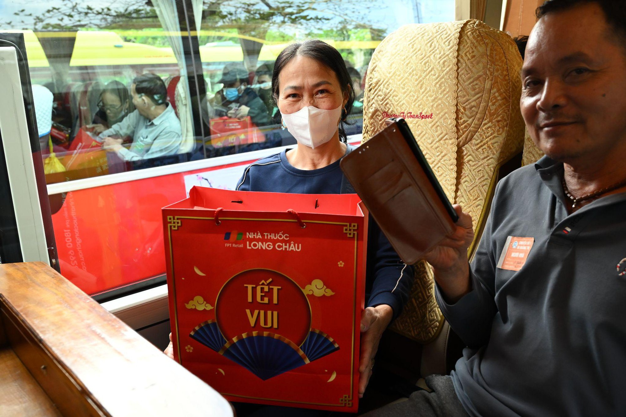 Đưa Tết ấm đến gần hàng nghìn hoàn cảnh khó khăn: Hành trình tiếp nối lan tỏa yêu thương của Long Châu trong mùa xuân 2026- Ảnh 6.