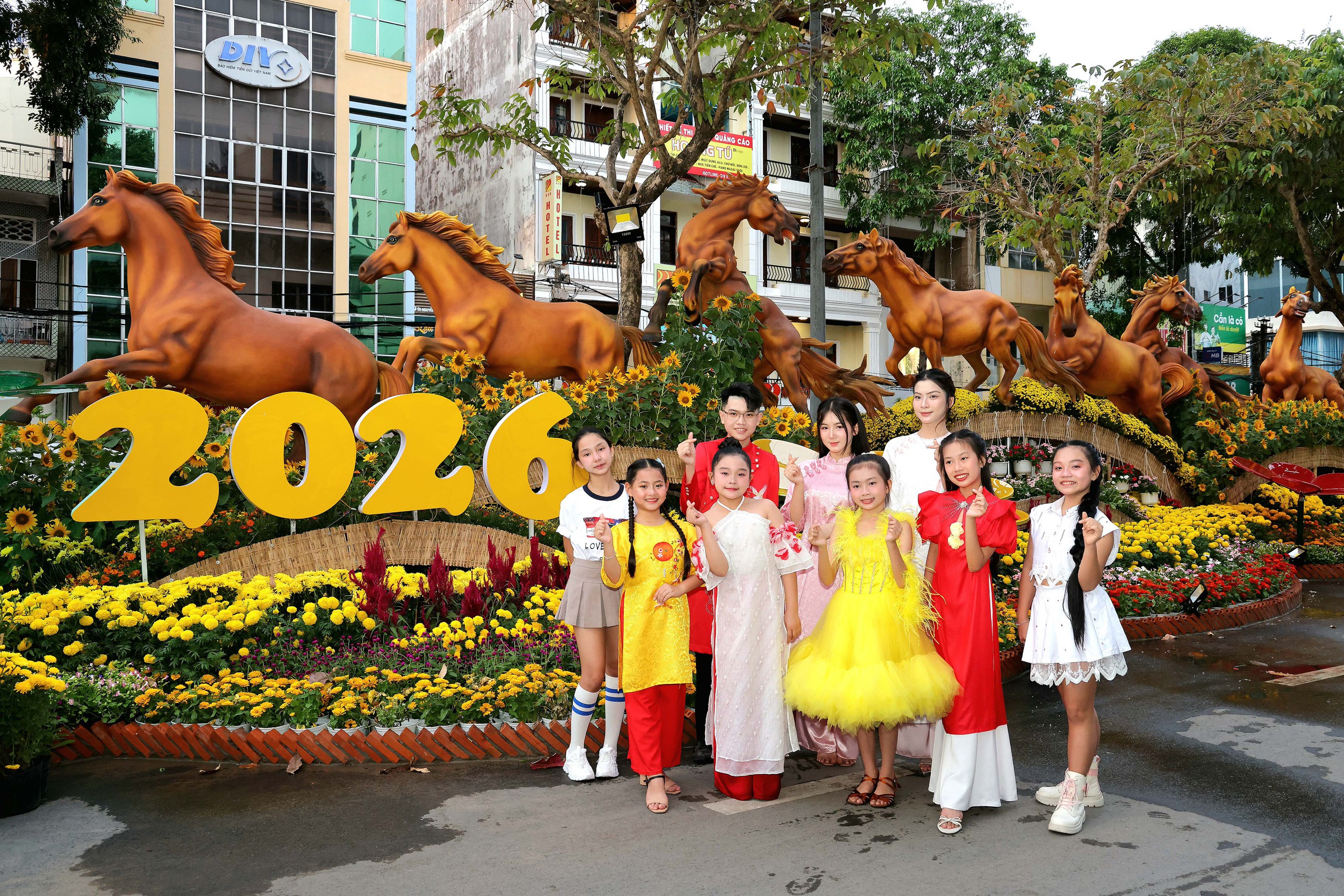 Đường hoa nghệ thuật - Ảnh 2.