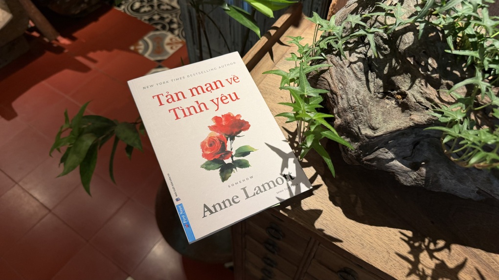 Đọc sách Tản mạn về tình yêu để hiểu hơn về tình cảm lứa đôi - 2