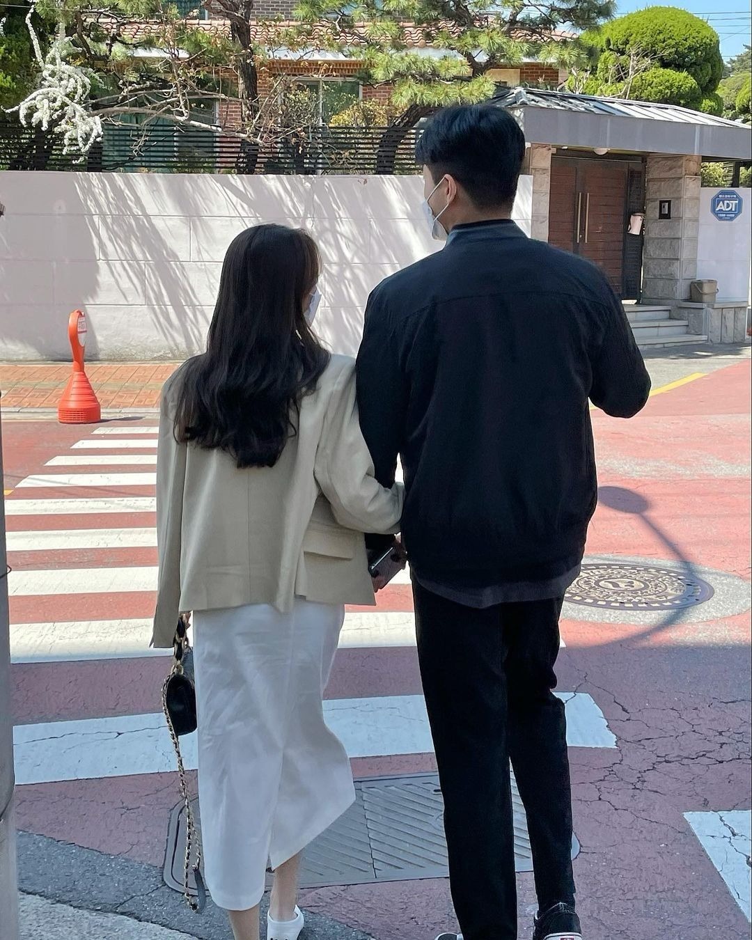 3 sự thật tiền nong trong hôn nhân chỉ khi đi qua sóng gió bạn mới nhận ra- Ảnh 4.