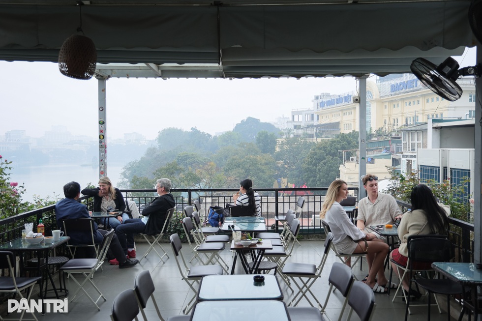 Cận Tết, biệt thự cổ ở Hà Nội thu 500.000 đồng/giờ chụp ảnh vẫn kín lịch - 5